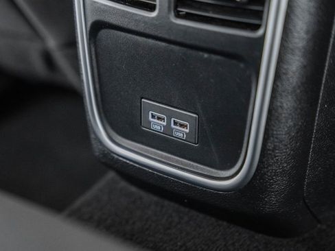 Used 2023 Dodge Charger SXT image 29