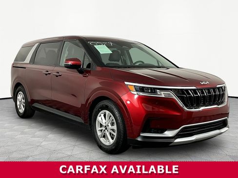 Used 2024 Kia Carnival LX FWD image 3