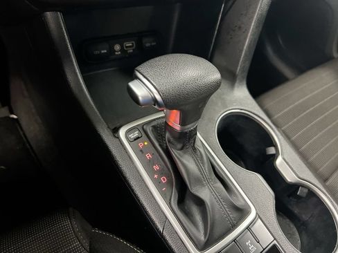Used 2018 Kia Sportage LX AWD/4WD image 18