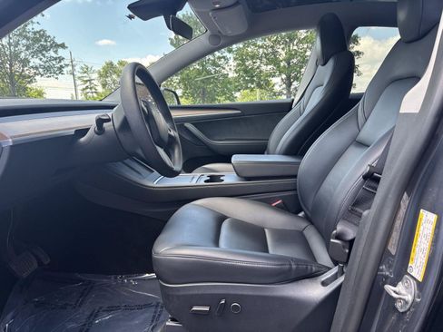 Used 2023 Tesla Model Y Long Range AWD/4WD image 26
