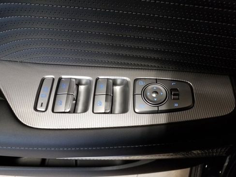 Certified 2025 Hyundai Palisade Calligraphy image 12