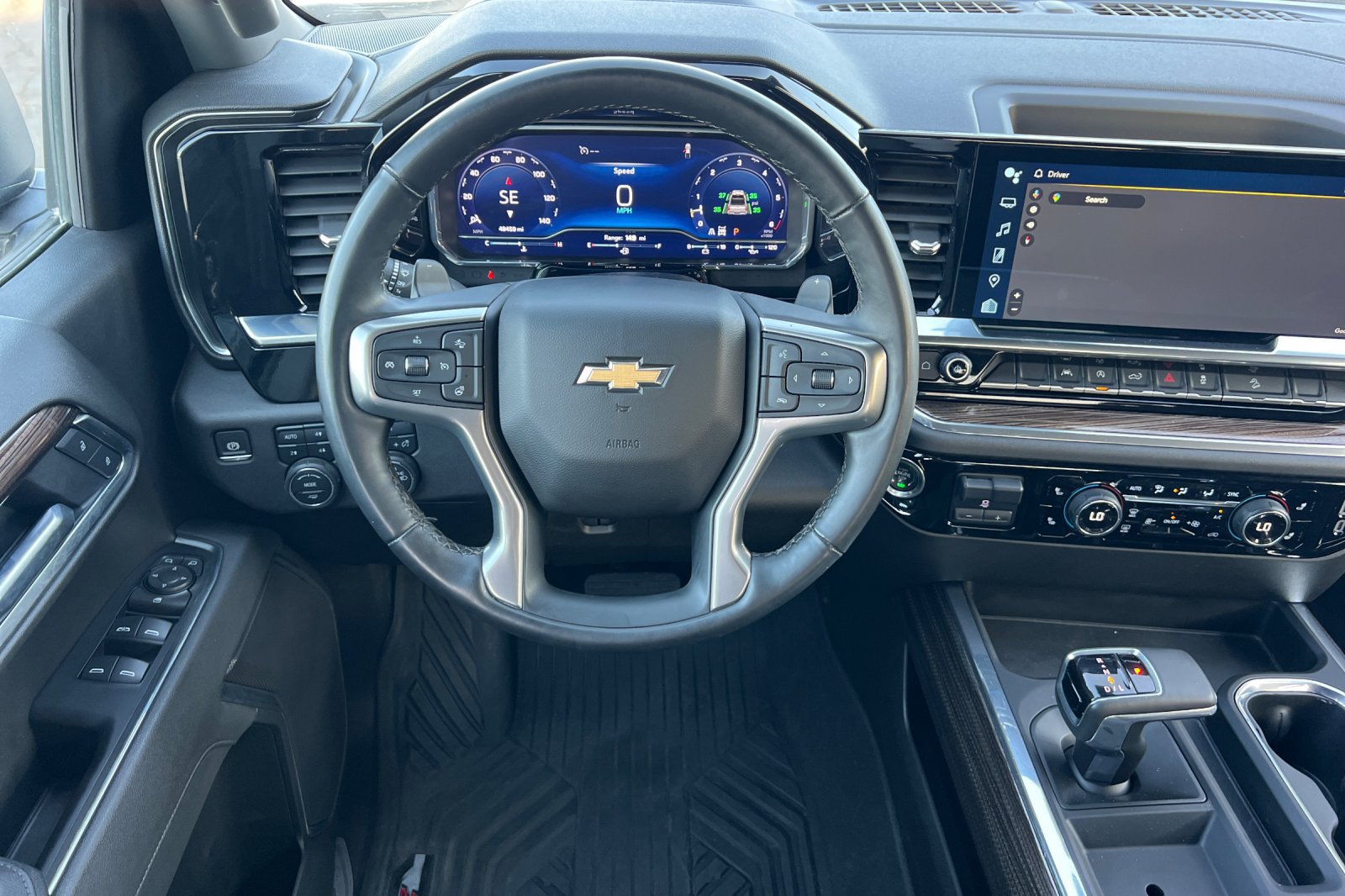 Used 2025 Chevrolet Silverado 1500 LT AWD/4WD image 19