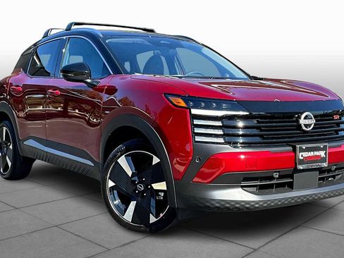 New 2026 Nissan Kicks SR w/ Cold Weather Package image 2