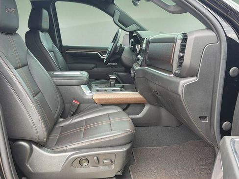 Used 2022 Chevrolet Silverado 1500 High Country AWD/4WD image 11