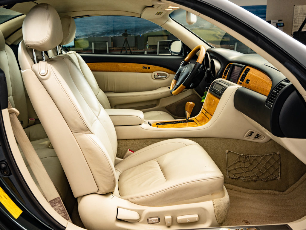 Used 2004 Lexus SC 430 Convertible w/ Preferred Accessory Pkg RWD image 24