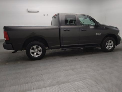 Used 2018 RAM 1500 Express AWD/4WD image 10