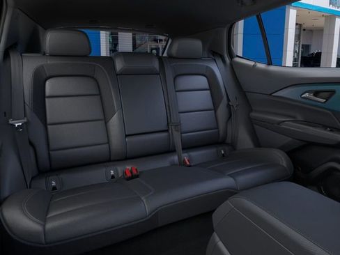 New 2026 Chevrolet Equinox EV LT image 17