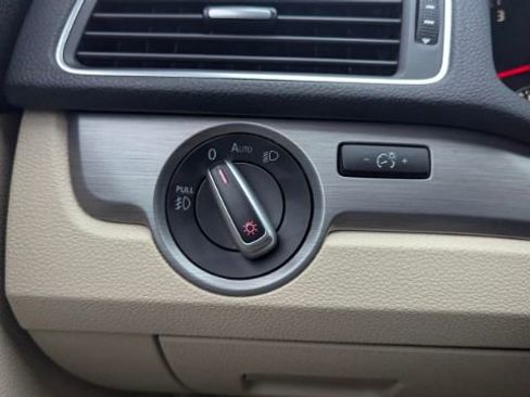 Used 2015 Volkswagen Passat 1.8T SE image 29