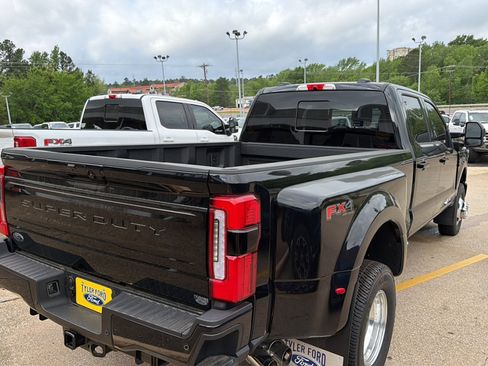 New 2026 Ford F350 Platinum AWD/4WD image 9