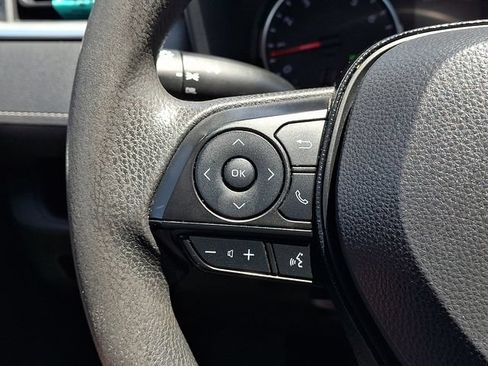Used 2019 Toyota RAV4 LE w/ Carpet Mat Package AWD/4WD image 20