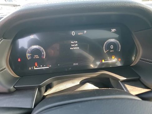 New 2025 Jeep Grand Cherokee Limited w/ Luxury Tech Group II AWD/4WD image 16