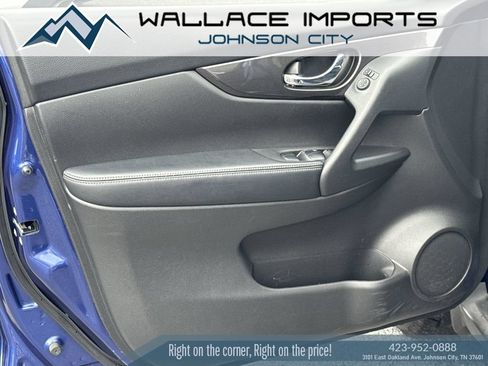 Used 2020 Nissan Rogue S w/ Special Edition Package FWD image 13