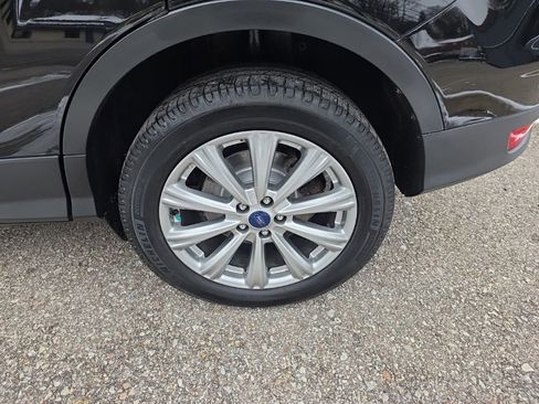 Used 2017 Ford Escape Titanium image 22