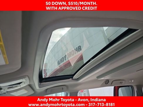 Used 2017 Toyota Sienna XLE Premium image 29