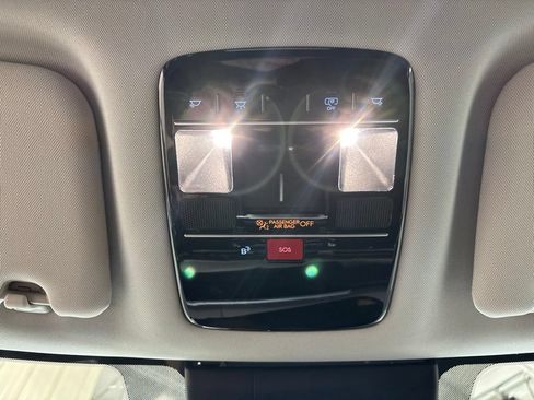 Used 2025 Hyundai Santa Fe SEL AWD/4WD image 28