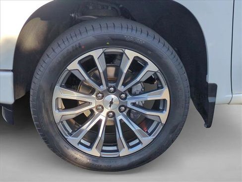 Used 2022 Chevrolet Silverado 1500 RST w/ RST All Star Premium Package image 24