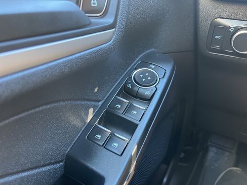 Certified 2022 Ford Escape SE w/ Convenience Package image 23