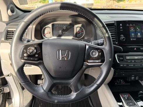 Used 2020 Honda Pilot Touring image 26