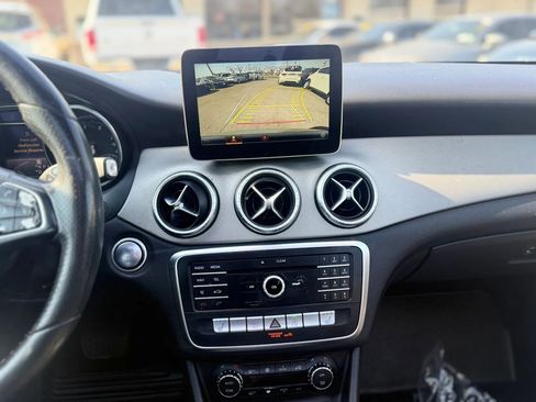 Used 2018 Mercedes-Benz CLA 250 image 15