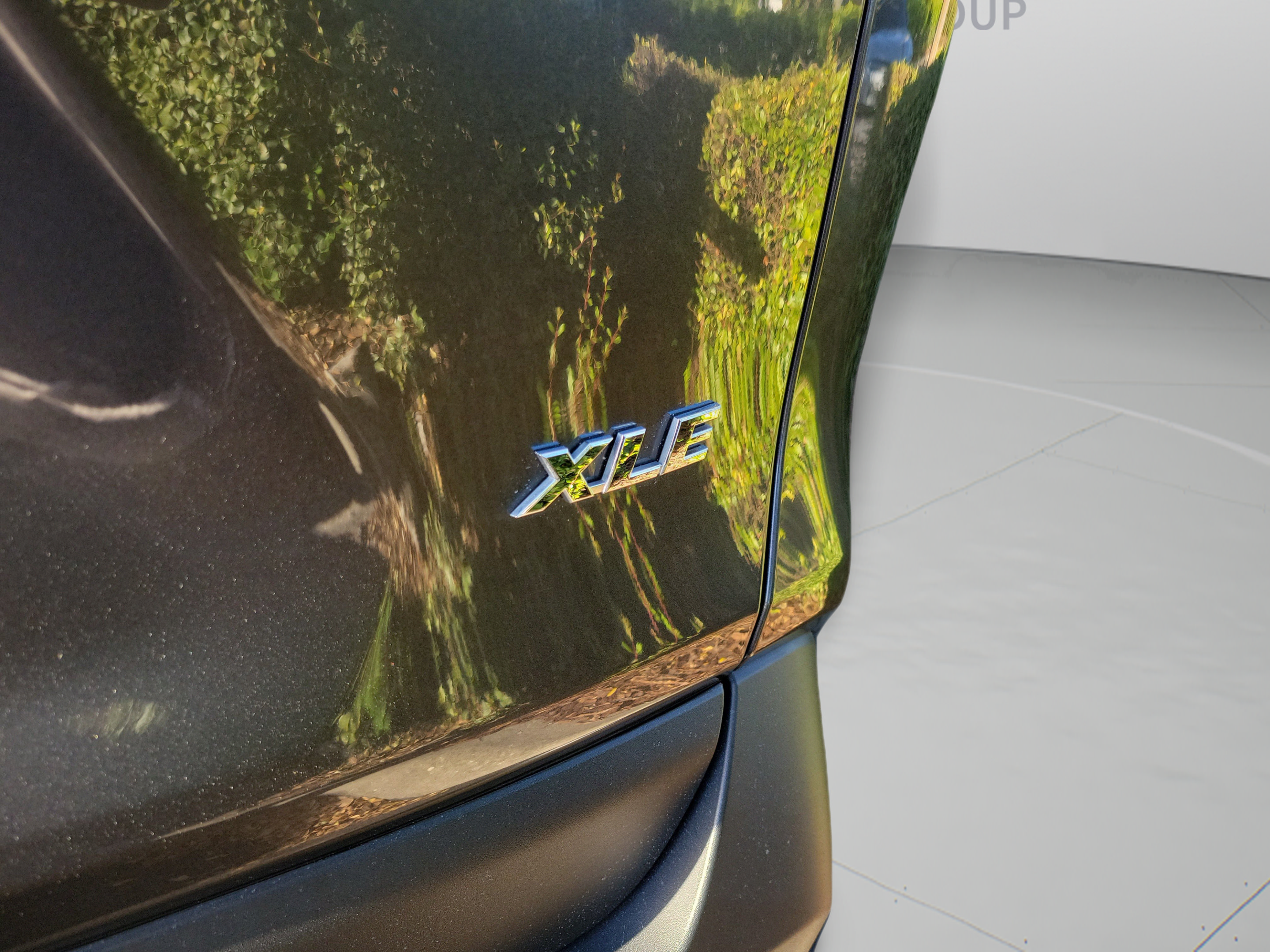 Used 2025 Toyota RAV4 XLE w/ Convenience Package FWD image 19