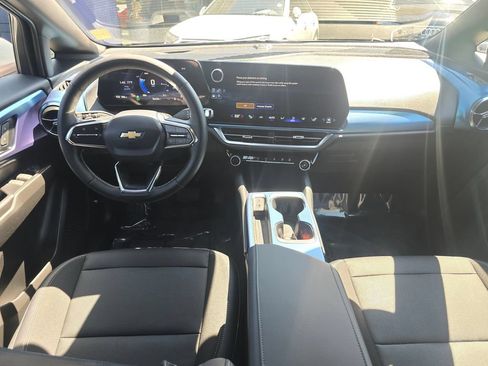 Used 2024 Chevrolet Equinox EV LT AWD/4WD image 18