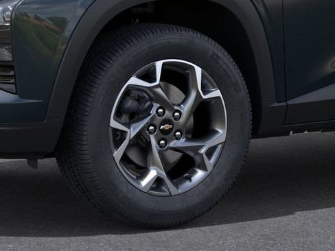 New 2026 Chevrolet Trax LT w/ Driver Confidence Package FWD image 9