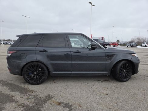 Used 2017 Land Rover Range Rover Sport SVR image 18