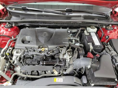Used 2020 Toyota Camry SE image 7