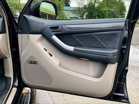 Used 2003 Toyota 4Runner Limited image 23