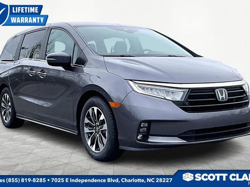 Used 2024 Honda Odyssey EX-L image 1