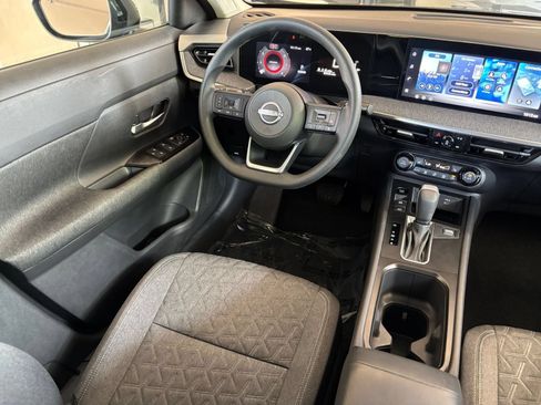 Used 2026 Nissan Kicks SV w/ Cold Weather Package FWD image 33