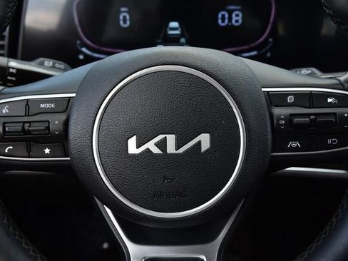 Used 2023 Kia Sportage EX FWD image 19