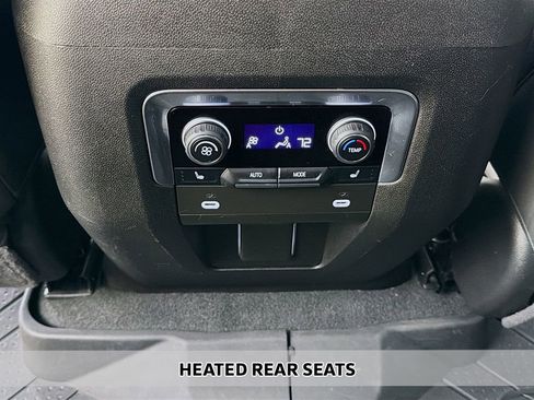 Used 2024 Chevrolet Suburban RST w/ Luxury Package image 9