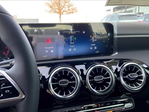 Used 2025 Mercedes-Benz CLA 250 CLA 250 image 12