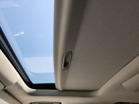 Used 2020 Chevrolet Suburban Premier RWD image 22