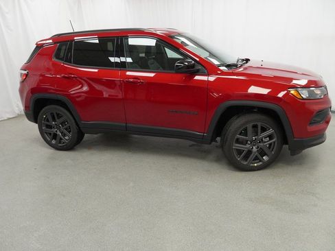 New 2026 Jeep Compass Latitude AWD/4WD image 9