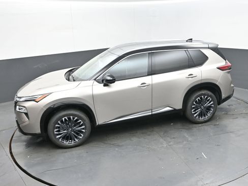 New 2026 Nissan Rogue Platinum w/ Platinum Premium Package image 33