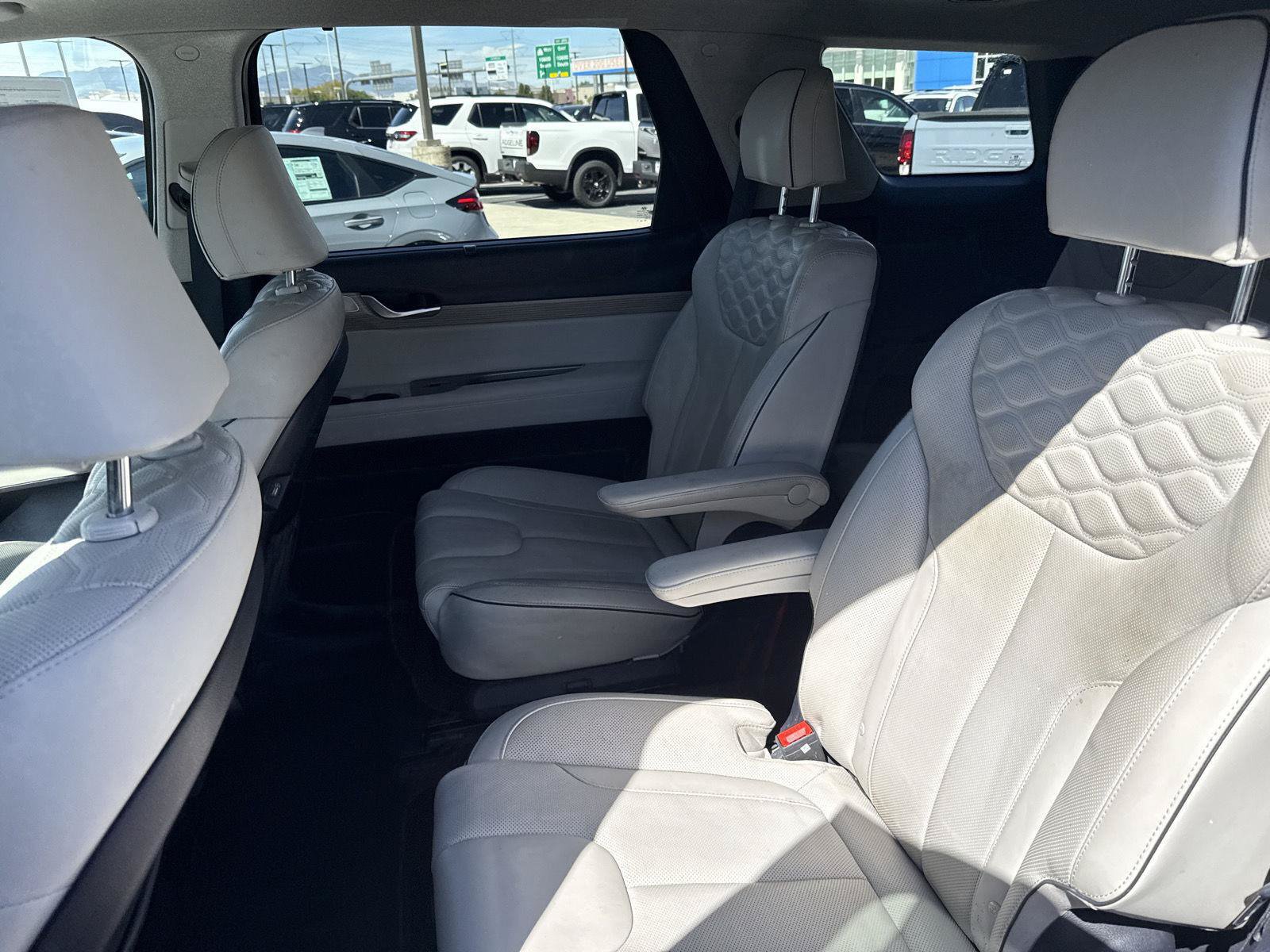 Used 2022 Hyundai Palisade Limited AWD/4WD image 26