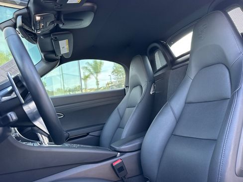 Used 2025 Porsche 718 Boxster S image 5