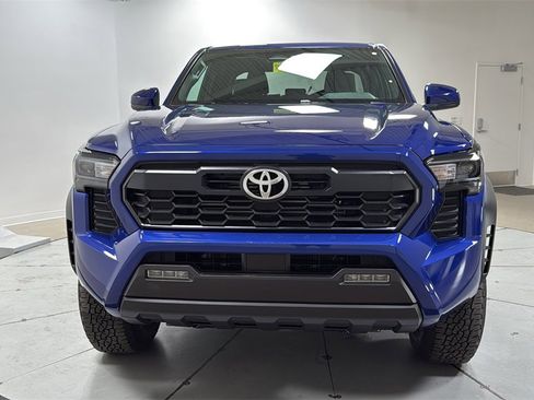 New 2025 Toyota Tacoma TRD Off-Road image 2