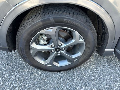 Used 2023 Ford Escape ST-Line image 32