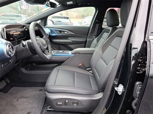 New 2026 Chevrolet Equinox EV LT image 9