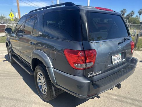 Used 2005 Toyota Sequoia SR5 image 7