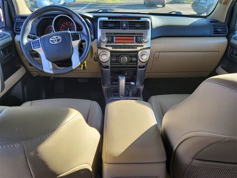 Used 2011 Toyota 4Runner SR5 image 11