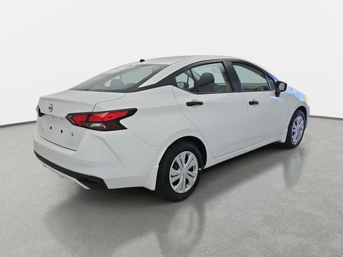 New 2025 Nissan Versa S image 5