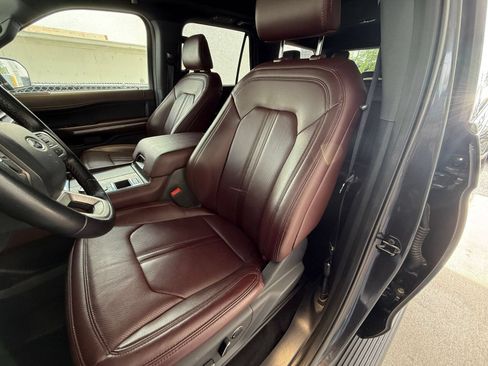 Used 2024 Ford Expedition Limited RWD image 41