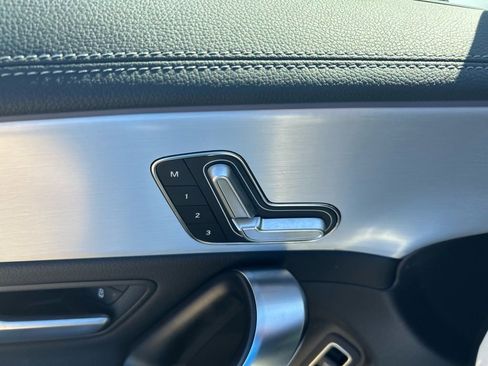 Used 2023 Mercedes-Benz CLA 250 image 49