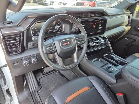 Used 2025 GMC Sierra 2500 AT4 w/ AT4 Premium Plus Package AWD/4WD image 29