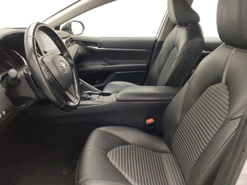 Used 2023 Toyota Camry SE FWD image 17