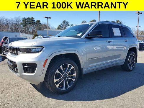 Certified 2022 Jeep Grand Cherokee Overland w/ Luxury Tech Group IV image 4